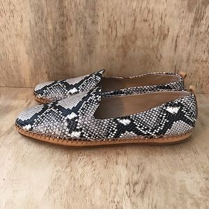 Veronica Beard Women’s Jaide Snake embossed Leather espadrilles. Size: 8.5M